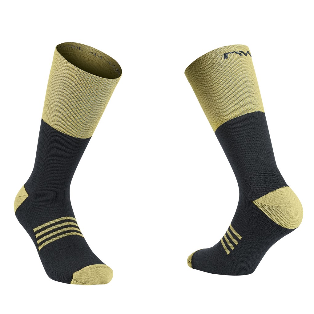 Calcet�n Alto Northwave EXTREME PRO Negro-Verde Khaki
